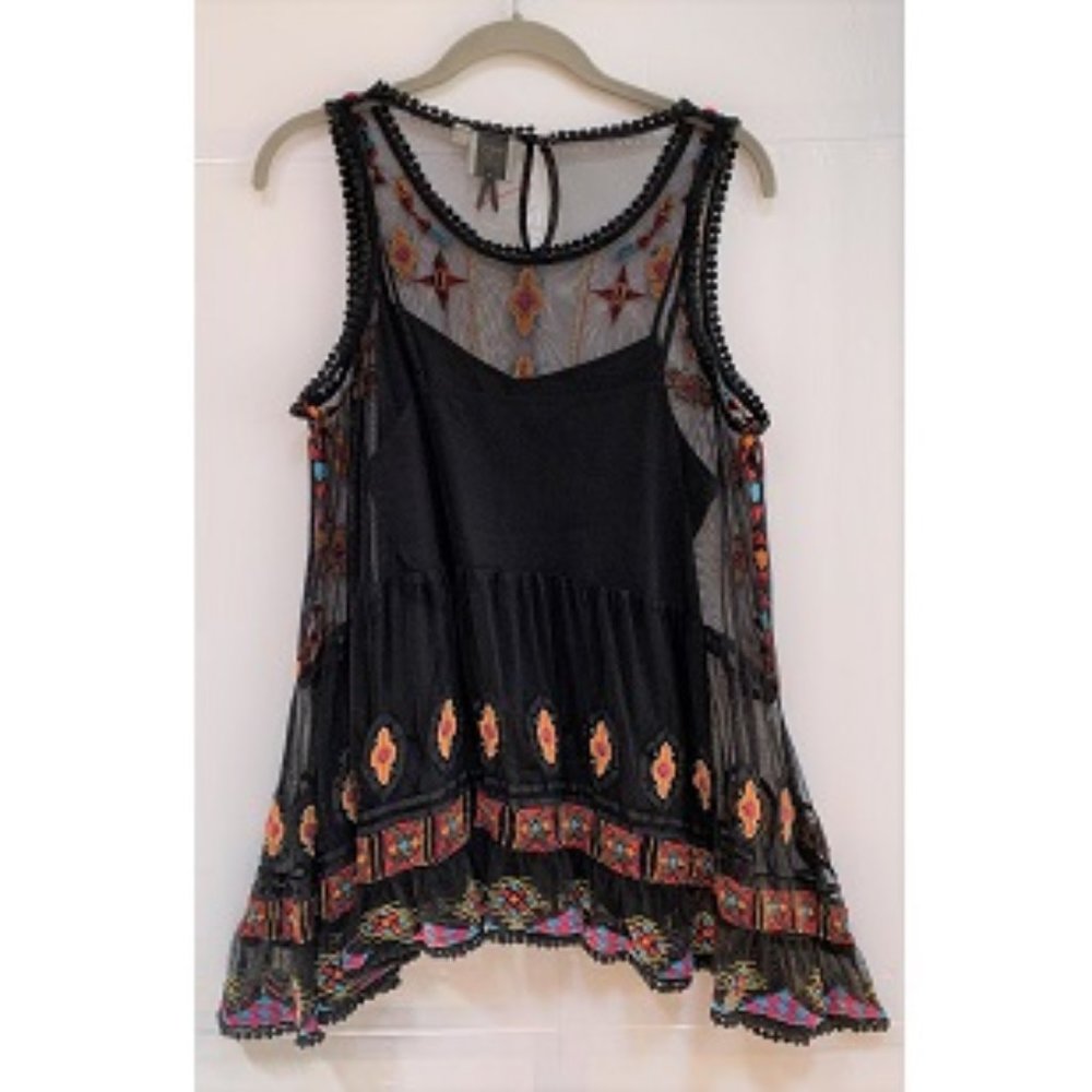HD in PARIS Aaina embroidered mesh sleeveless black tunic top - Picture 5 of 11